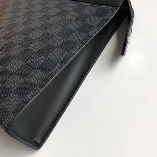 CHANELutch Louis Vuitton M41696 0331
